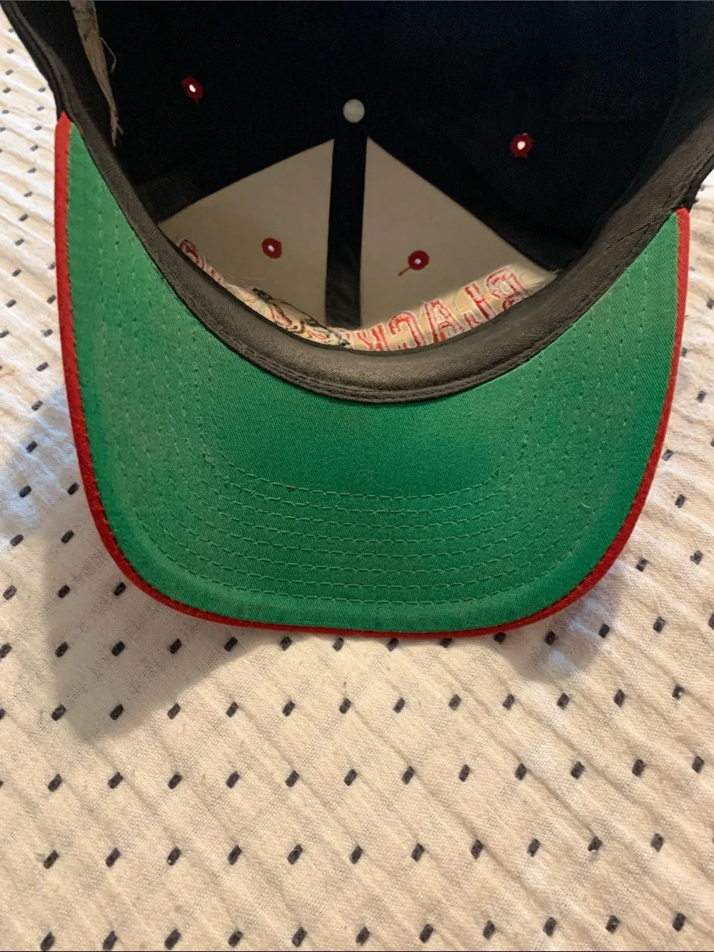 Chicago Blackhawks Vintage Red and Black Baseball Cap